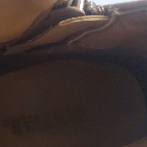 Ankle boots - Picture 4 of 4